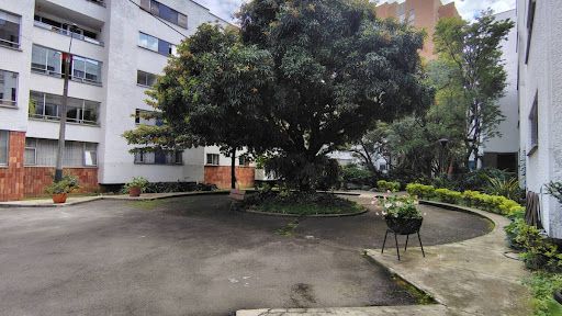 Apartamento en venta Antioquia Medellín Suramericana 160 m2 Habitaciones 5 Baños 3 Garajes 2 Precio $740000000