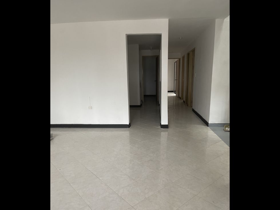 Casa en arriendo Antioquia Medellín Fatima 130 m2 Habitaciones 4 Baños 2 Garajes 1 Precio $3800000