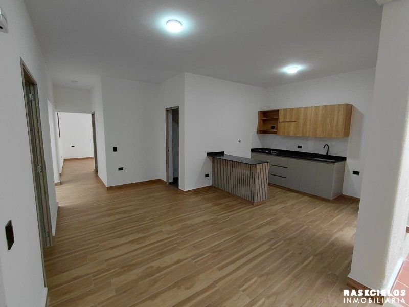 Casa en venta Antioquia Medellín Las Acacias 203 m2 Habitaciones 5 Baños 3 Garajes 2 Precio $950000000