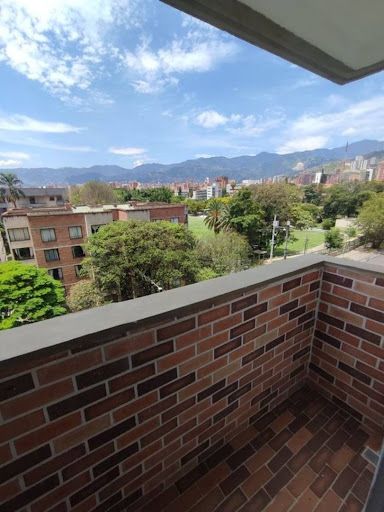 Apartamento en venta Antioquia Medellín Los Colores 58 m2 Habitaciones 3 Baños 2 Garajes 1 Precio $520000000