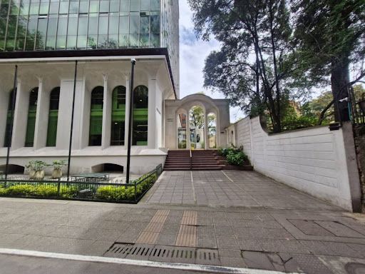 Oficina en arriendo Cundinamarca Bogotá La Cabrera 182 m2 Habitaciones 0 Baños 4 Garajes 3 Precio $17950000