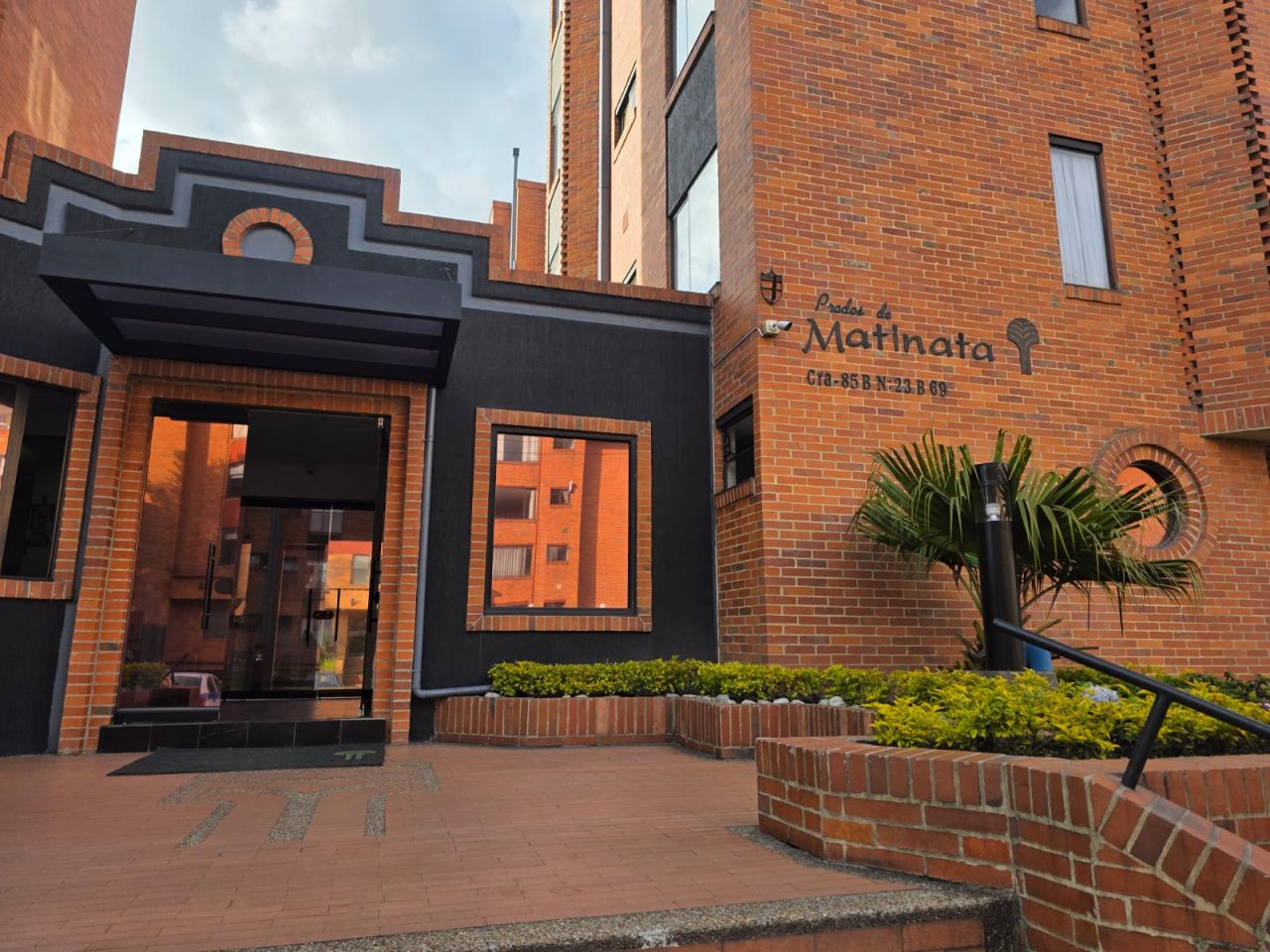 Apartamento en arriendo Cundinamarca Bogotá Modelia Occidental 85 m2 Habitaciones 2 Baños 2 Garajes 1 Precio $2376000