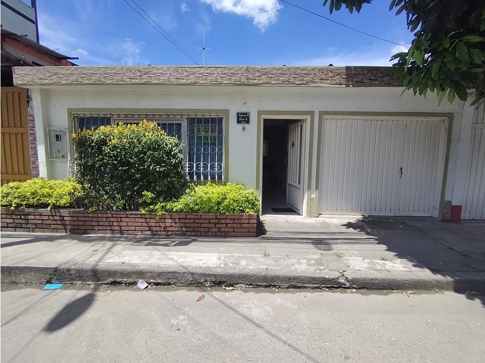 Casa en venta Tolima Ibagué Ub Jardines Atolsure 180 m2 Habitaciones 3 Baños 2 Garajes 1 Precio $450000000