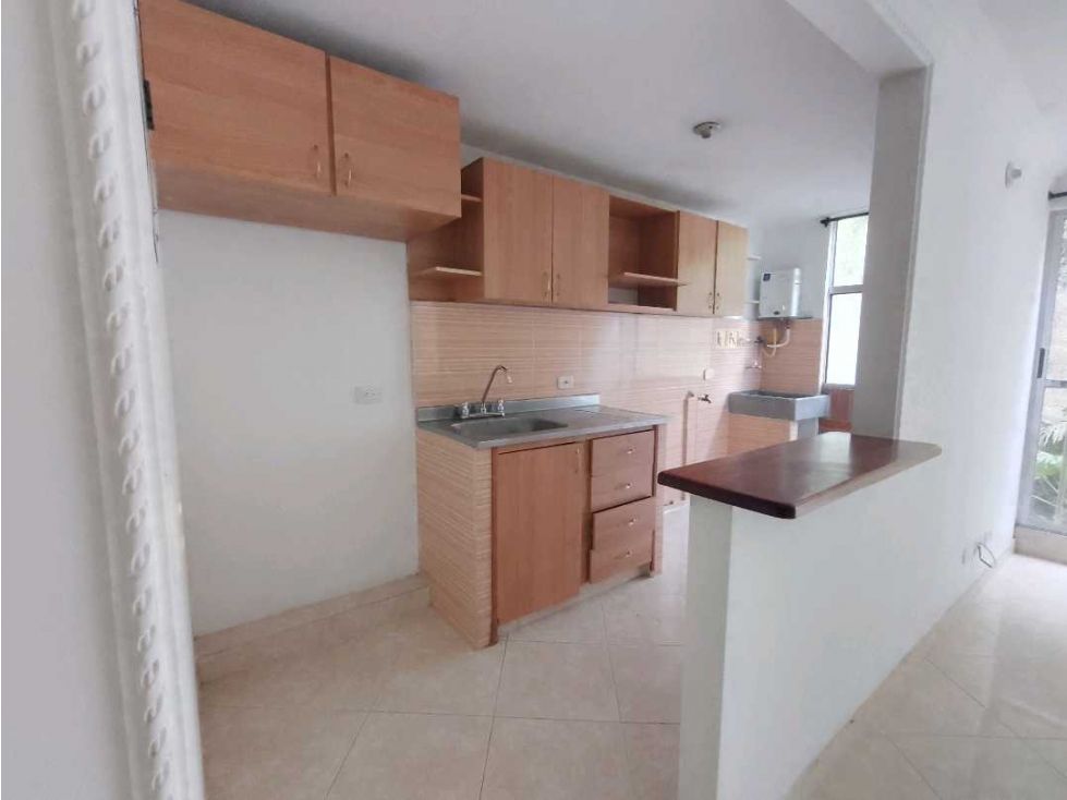 Apartamento en arriendo Antioquia Medellín Bombona No2 50 m2 Habitaciones 3 Baños 2 Garajes 0 Precio $1800000