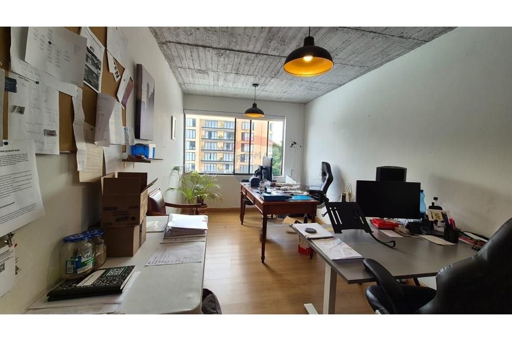 Oficina en arriendo Cundinamarca Bogotá Santa Barbara Occidental 28 m2 Habitaciones 0 Baños 1 Garajes 0 Precio $1811000