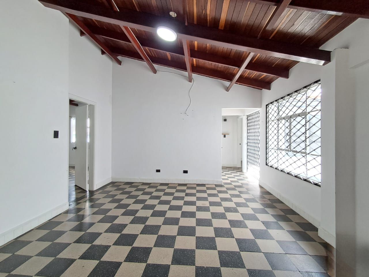 Apartamento en arriendo Antioquia Medellín La Mansion 135 m2 Habitaciones 3 Baños 2 Garajes 0 Precio $2300000