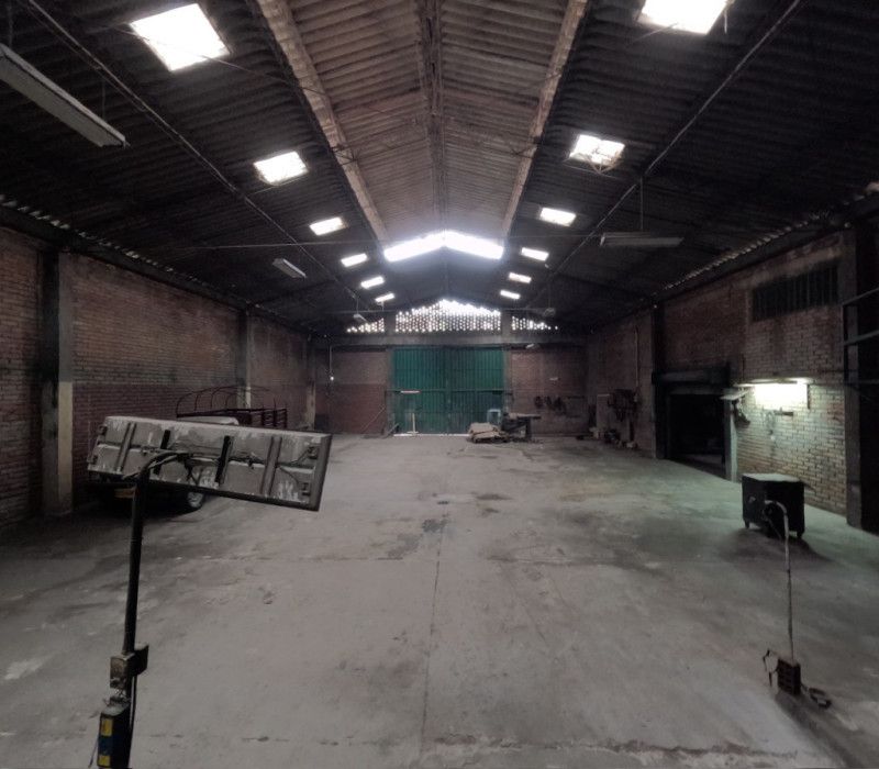Bodega en venta Valle Del Cauca Cali Santa Rita 1 m2 Habitaciones 0 Baños 4 Garajes 2 Precio $3000000000