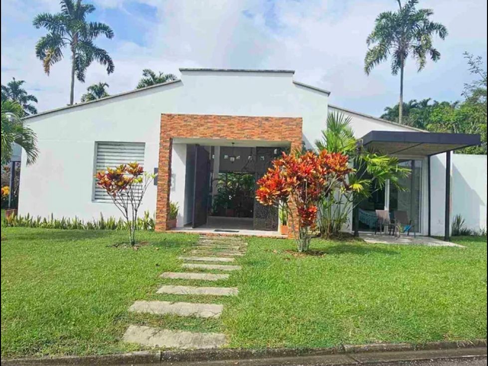 Casa Campestre en arriendo Risaralda Pereira Pereira 410 m2 Habitaciones 3 Baños 4 Garajes 4 Precio $7000000