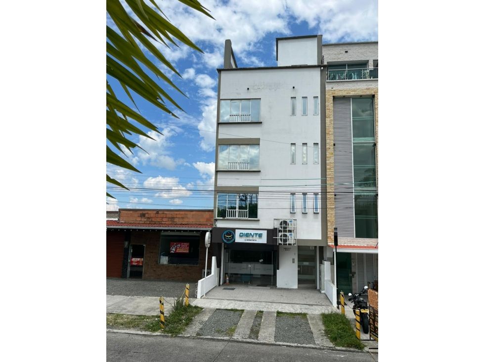 Edificio en venta Risaralda Pereira Los Corales 360 m2 Habitaciones 8 Baños 5 Garajes 0 Precio $1600000000