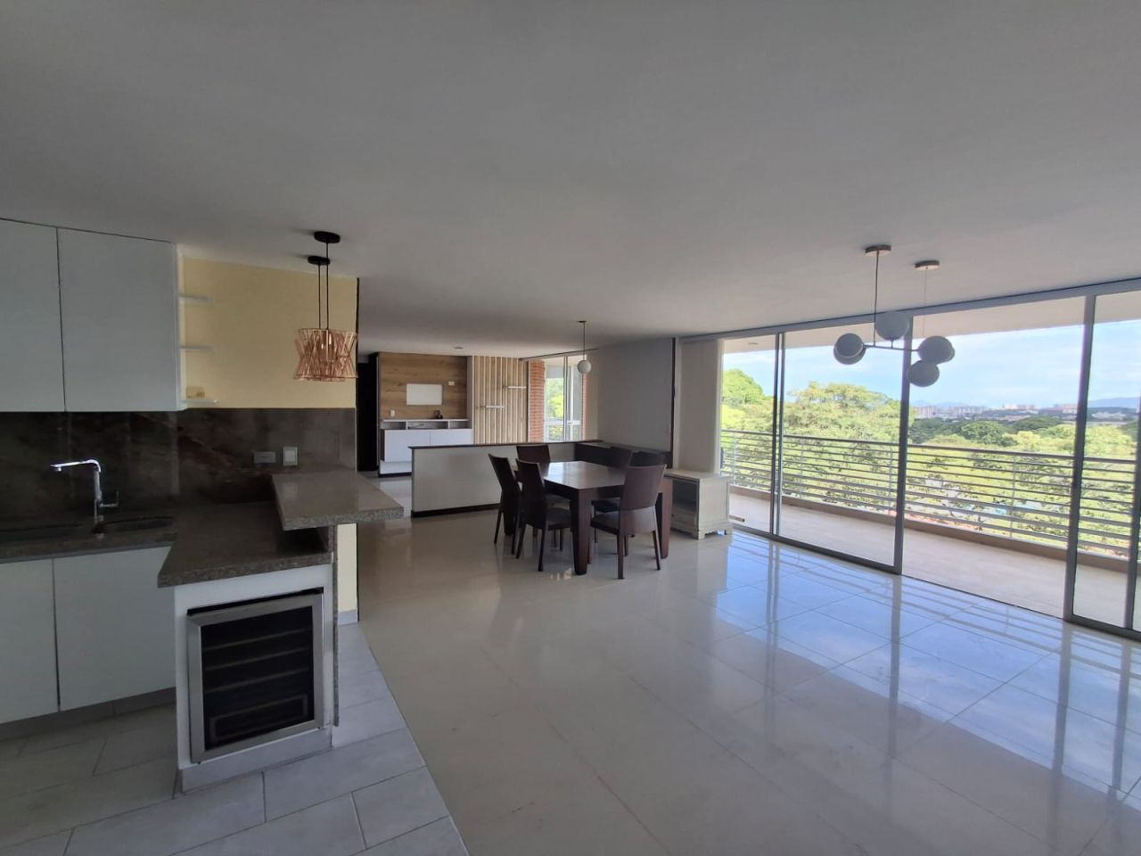 Apartamento en venta Tolima Ibagué Cerro Azul Del Vergel 198 m2 Habitaciones 3 Baños 4 Garajes 2 Precio $1200000000