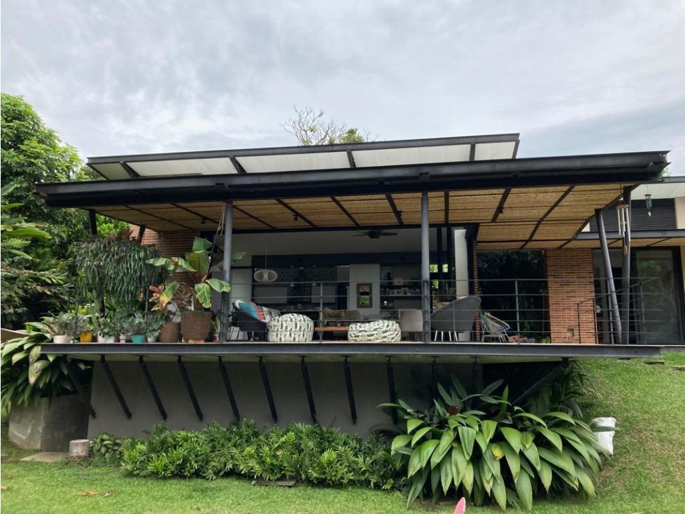 Casa Campestre en arriendo Risaralda Pereira Pereira 320 m2 Habitaciones 4 Baños 4 Garajes 4 Precio $14000000