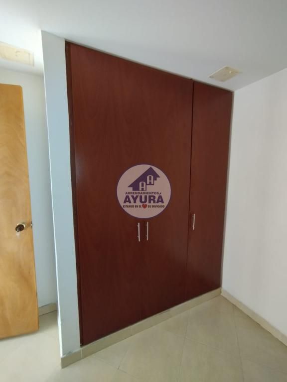 Apartamento en arriendo Antioquia Envigado Obrero 65 m2 Habitaciones 3 Baños 2 Garajes 0 Precio $1800000