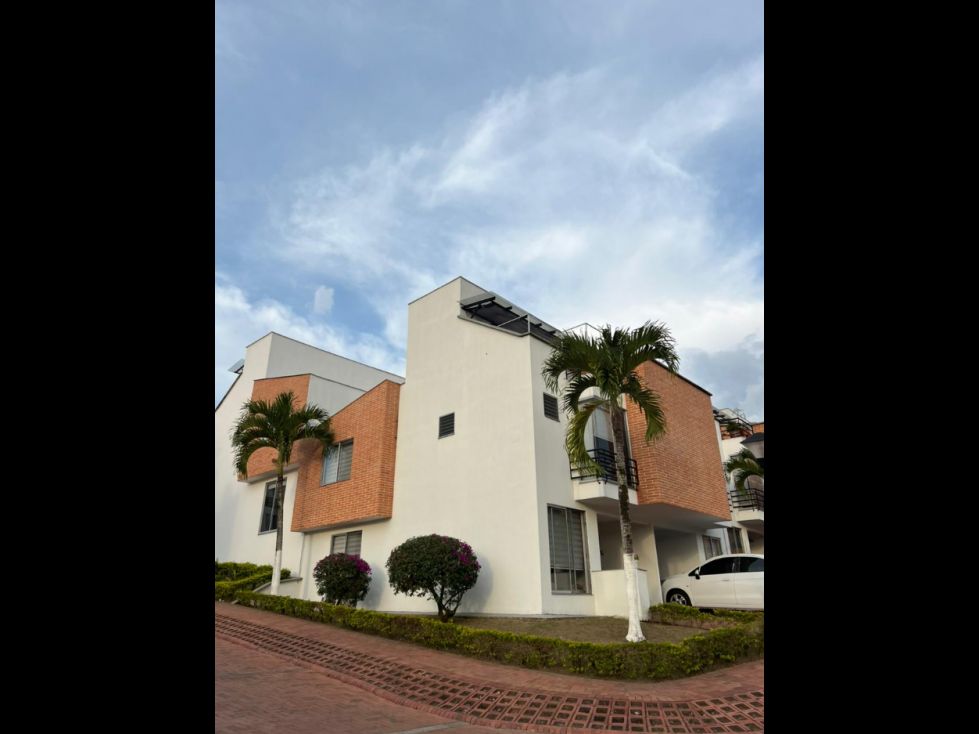 Casa en venta Risaralda Pereira Br Rivera Campestre 112 m2 Habitaciones 3 Baños 3 Garajes 1 Precio $510000000