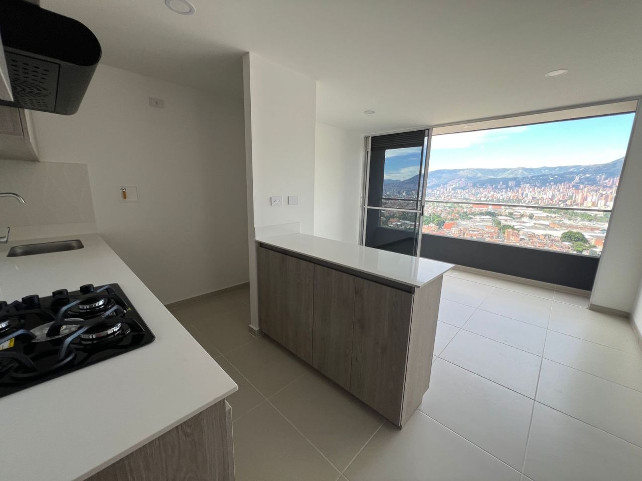 Apartamento en arriendo Antioquia Itagüí Zona Industrial 1 70 m2 Habitaciones 3 Baños 2 Garajes 1 Precio $3300000
