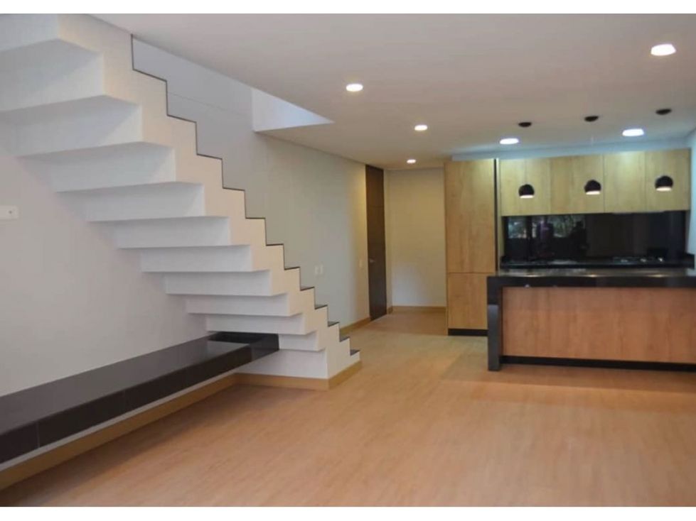 Apartaestudio en venta Cundinamarca Bogotá Los Rosales 61 m2 Habitaciones 1 Baños 2 Garajes 1 Precio $664143000