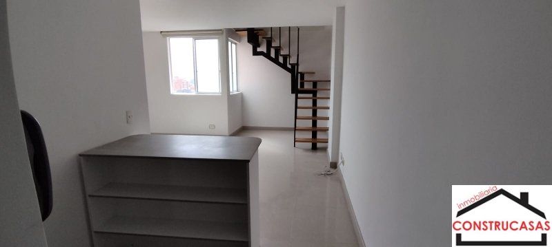 Apartaestudio en arriendo Antioquia Medellín Loma De Los Bernal 45 m2 Habitaciones 1 Baños 2 Garajes 0 Precio $2400000