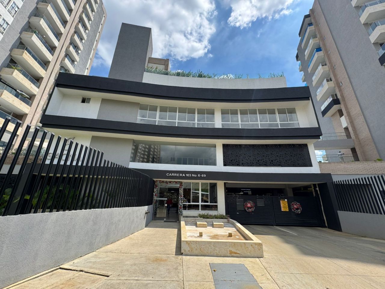 Apartamento en arriendo Valle Del Cauca Cali Parcelacion Cerros La Buitrera 82 m2 Habitaciones 3 Baños 2 Garajes 2 Precio $4550000