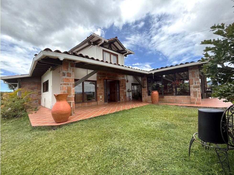 Finca en arriendo Antioquia El Carmen De Viboral El Carmen De Viboral 435 m2 Habitaciones 5 Baños 4 Garajes 3 Precio $5500000