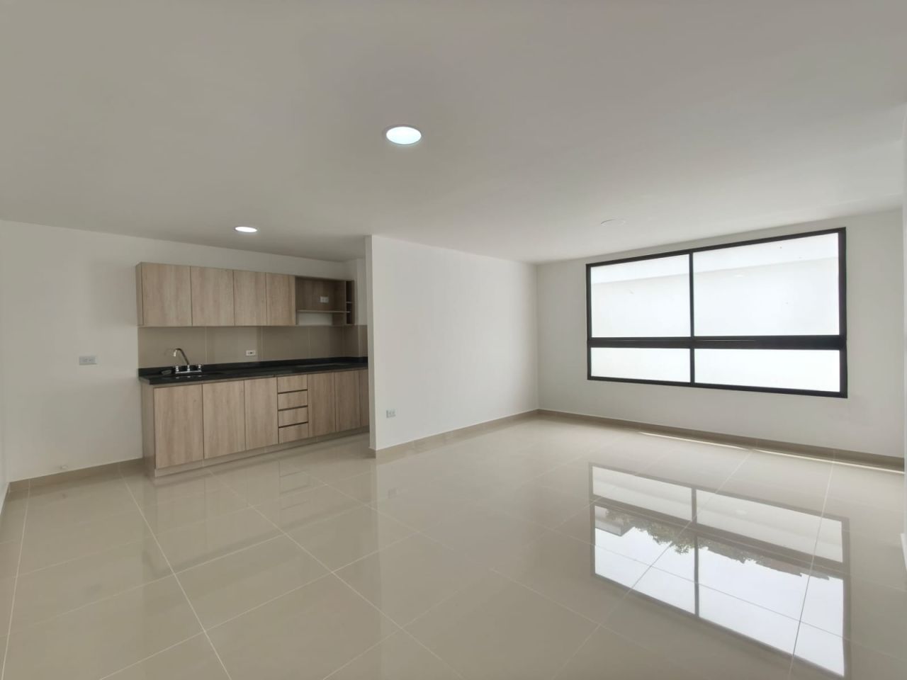 Apartamento en venta Antioquia Envigado Zona Centro 80 m2 Habitaciones 3 Baños 2 Garajes 0 Precio $450000000
