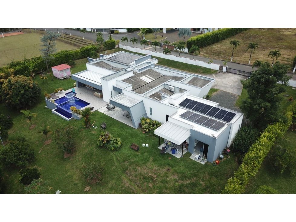 Casa Campestre en venta Risaralda Pereira Pereira 627 m2 Habitaciones 5 Baños 7 Garajes 8 Precio $3000000000