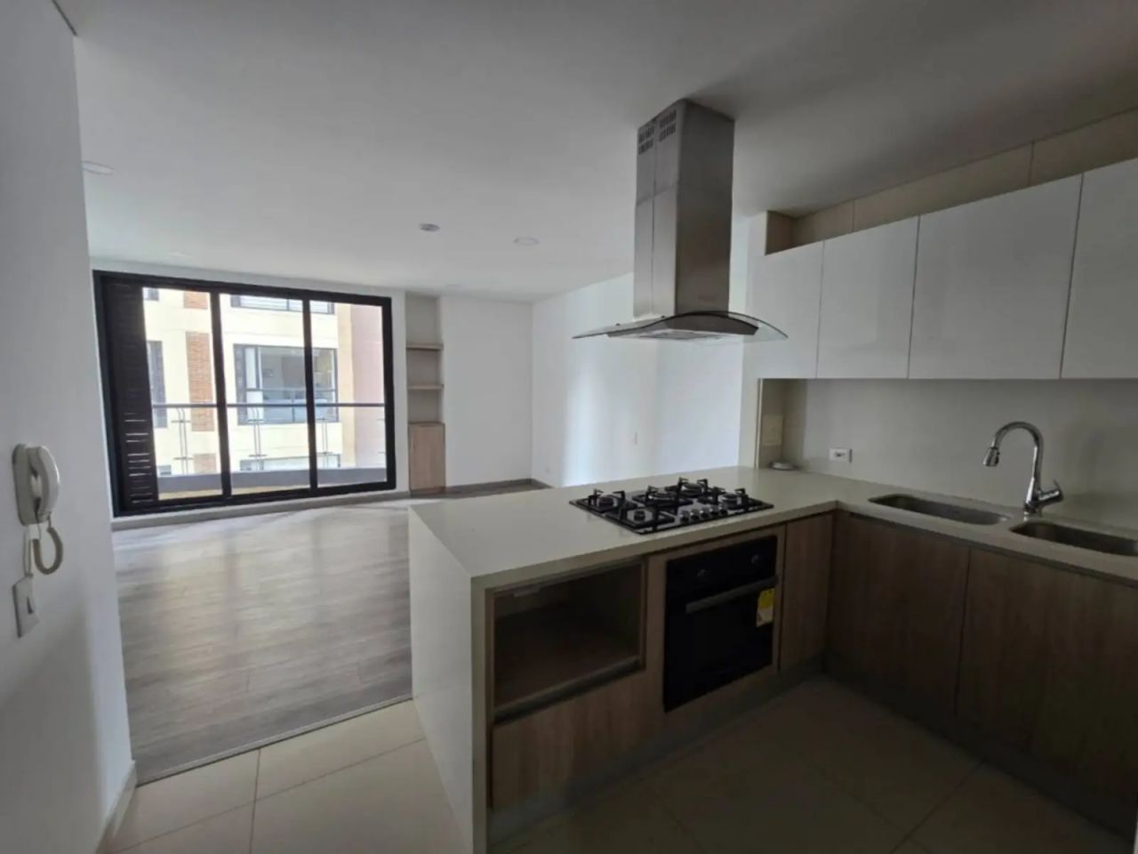 Apartamento en venta Cundinamarca Bogotá El Tintal Asd 81 m2 Habitaciones 3 Baños 2 Garajes 1 Precio $455000000