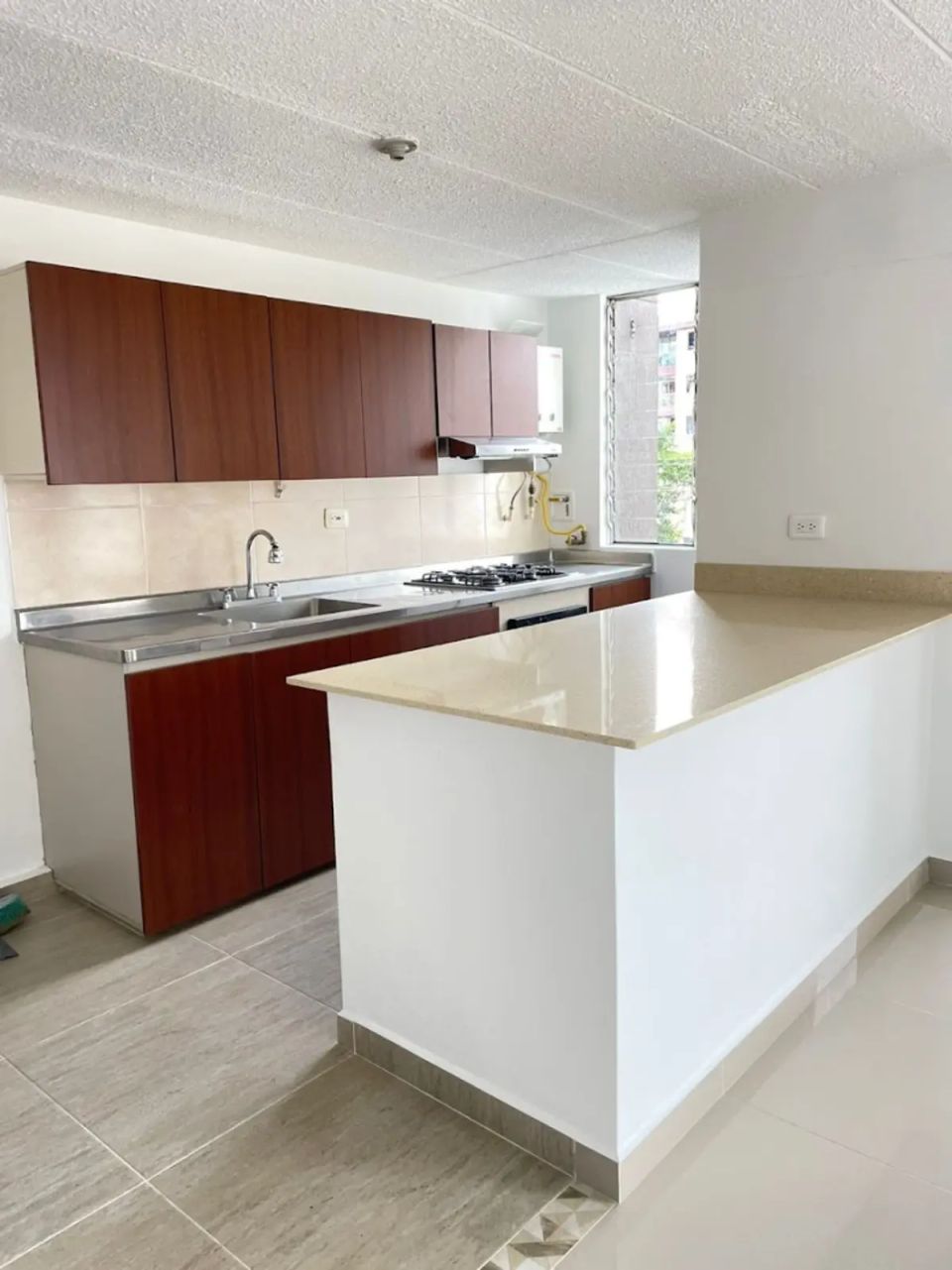 Apartamento en venta Antioquia Medellín Santa Teresita 81 m2 Habitaciones 3 Baños 2 Garajes 1 Precio $320000000
