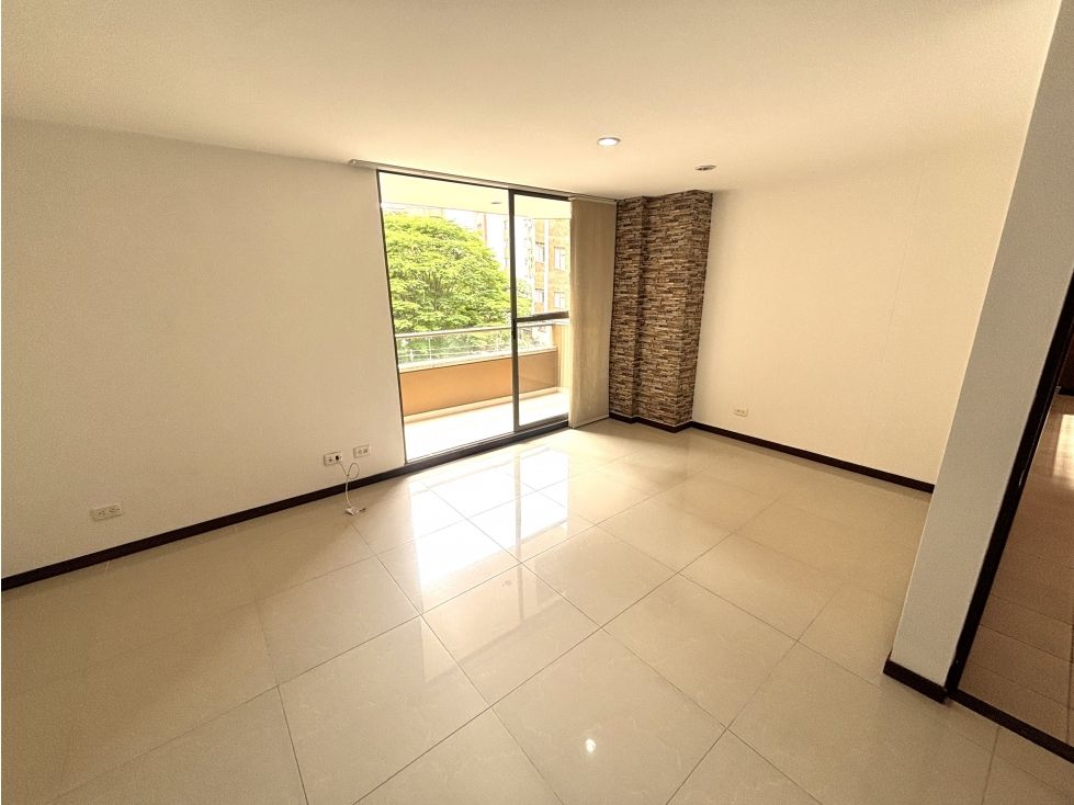 Apartamento en arriendo Antioquia Envigado Jardines 73 m2 Habitaciones 2 Baños 2 Garajes 1 Precio $3400000