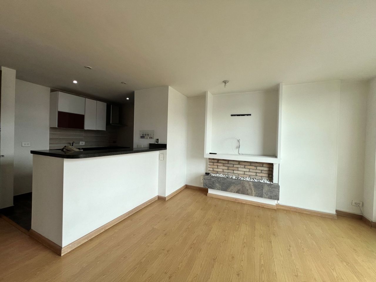 Apartamento en venta Cundinamarca Bogotá El Tintal Asd 69 m2 Habitaciones 2 Baños 2 Garajes 1 Precio $330000000