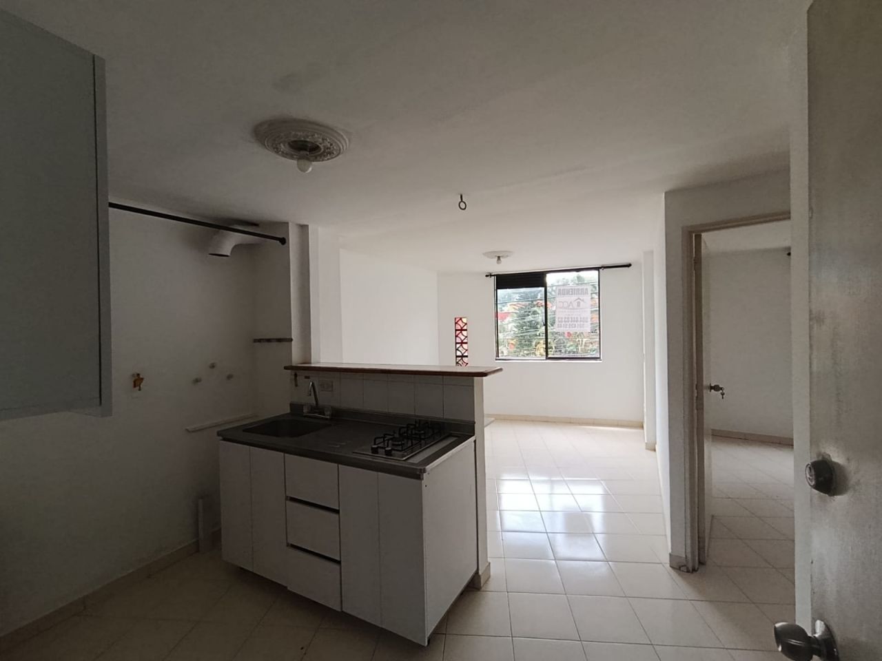 Apartamento en arriendo Antioquia Medellín San Javier No 1 40 m2 Habitaciones 1 Baños 1 Garajes 0 Precio $1380000