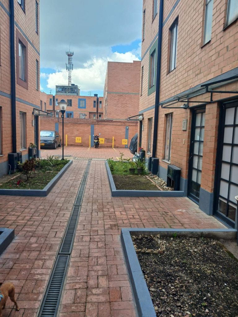 Casa en venta Cundinamarca Bogotá Cantalejo 58 m2 Habitaciones 3 Baños 3 Garajes 0 Precio $385000000