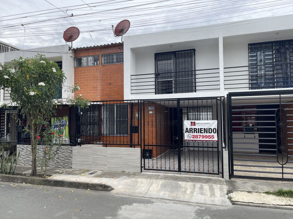 Casa en arriendo Valle Del Cauca Palmira Quintas Paraiso Malibu 104 m2 Habitaciones 4 Baños 3 Garajes 1 Precio $1250000