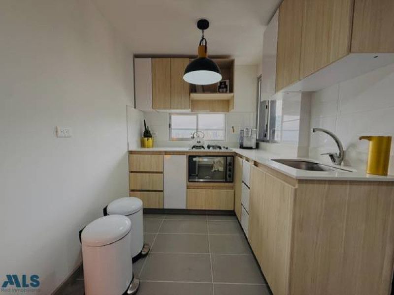 Apartamento en venta Antioquia Medellín El Rincon 60 m2 Habitaciones 2 Baños 2 Garajes 1 Precio $450000000