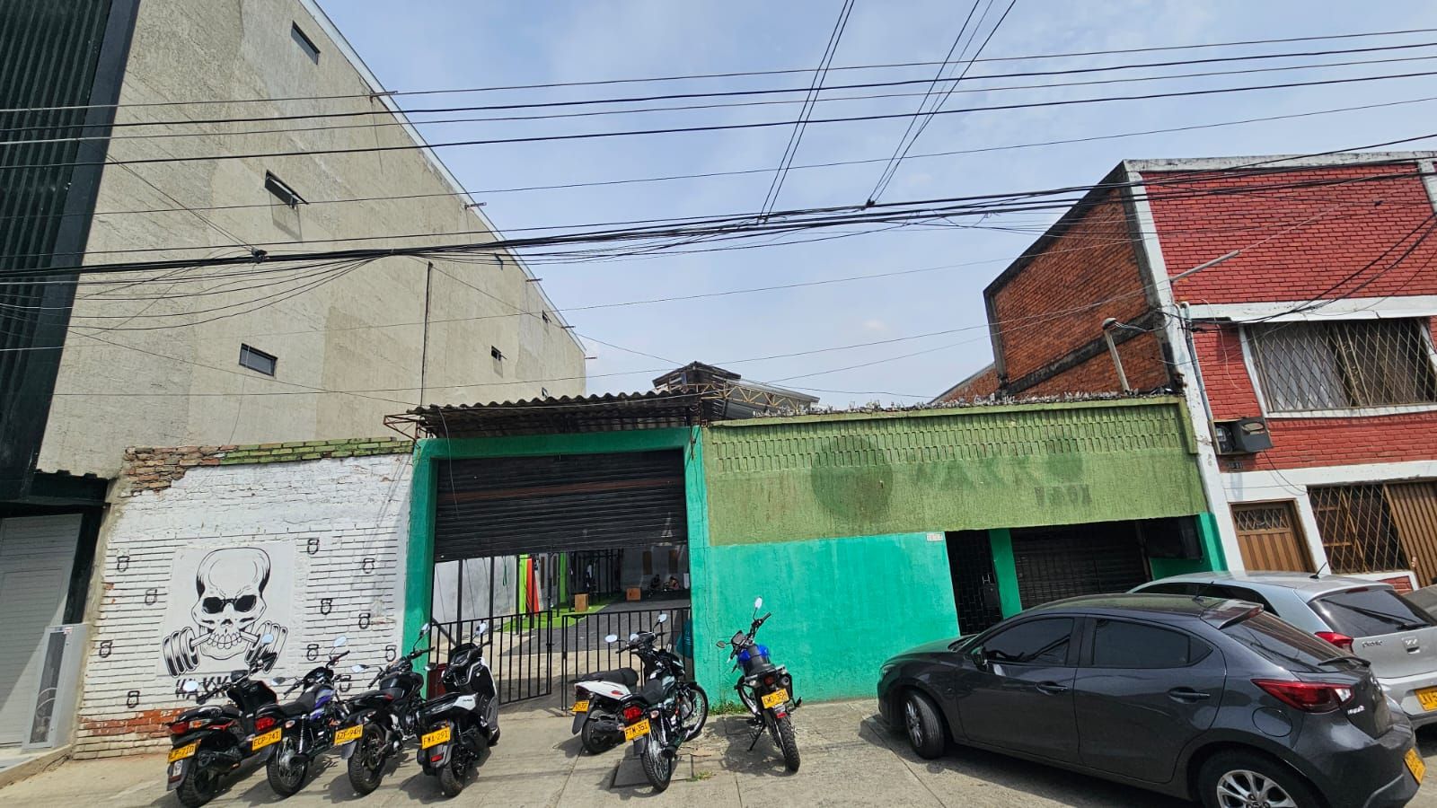 Bodega en arriendo Valle Del Cauca Cali Troncal 350 m2 Habitaciones 0 Baños 2 Garajes 0 Precio $5000000