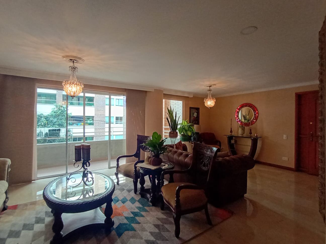 Apartamento en arriendo Antioquia Medellín Laureles 156 m2 Habitaciones 3 Baños 4 Garajes 2 Precio $7800000