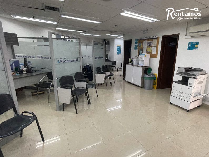 Oficina en venta Antioquia Medellín Villanueva 130 m2 Habitaciones 0 Baños 0 Garajes 1 Precio $663000000