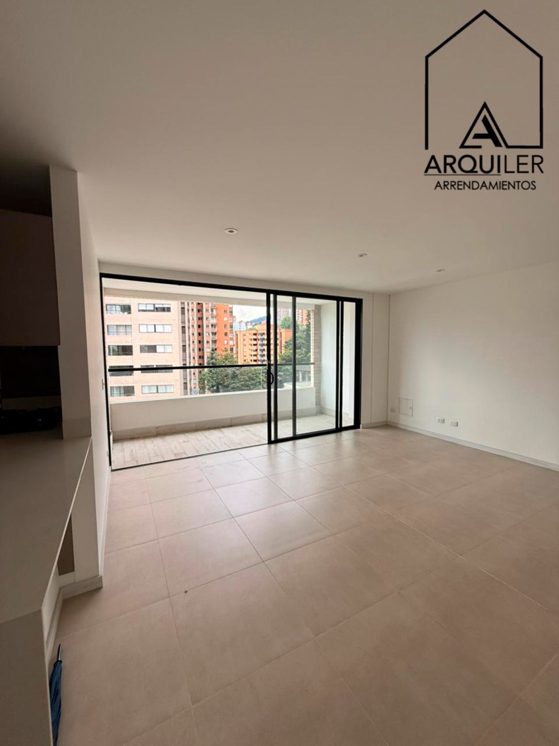 Apartamento en venta Antioquia Medellín Castropol 104 m2 Habitaciones 3 Baños 2 Garajes 2 Precio $1060000000