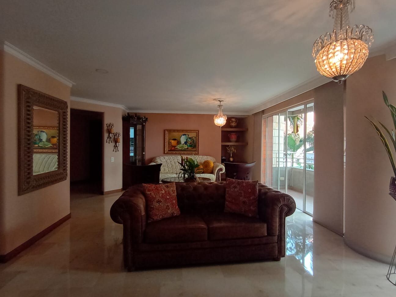 Apartamento en arriendo Antioquia Medellín Laureles 156 m2 Habitaciones 3 Baños 4 Garajes 2 Precio $6300000