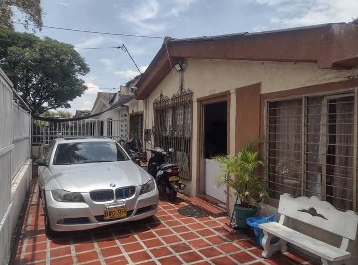 Casa en venta Valle Del Cauca Cali Vipasa 313 m2 Habitaciones 6 Baños 4 Garajes 1 Precio $500000000
