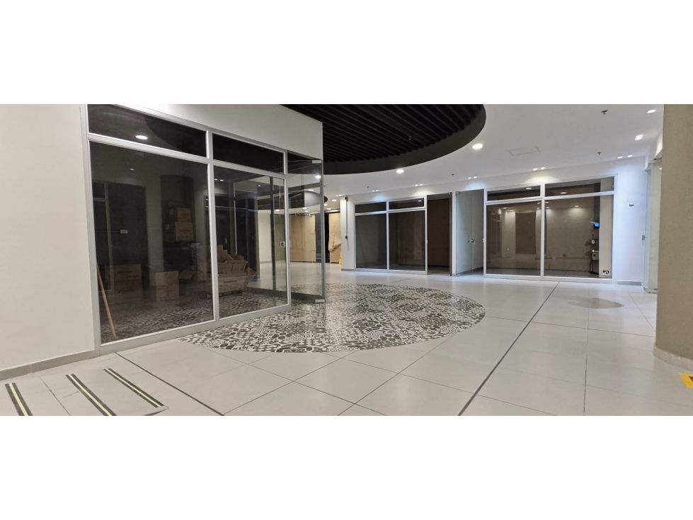 Local en arriendo Antioquia Medellín Moravia 480 m2 Habitaciones 0 Baños 4 Garajes 0 Precio $28800000