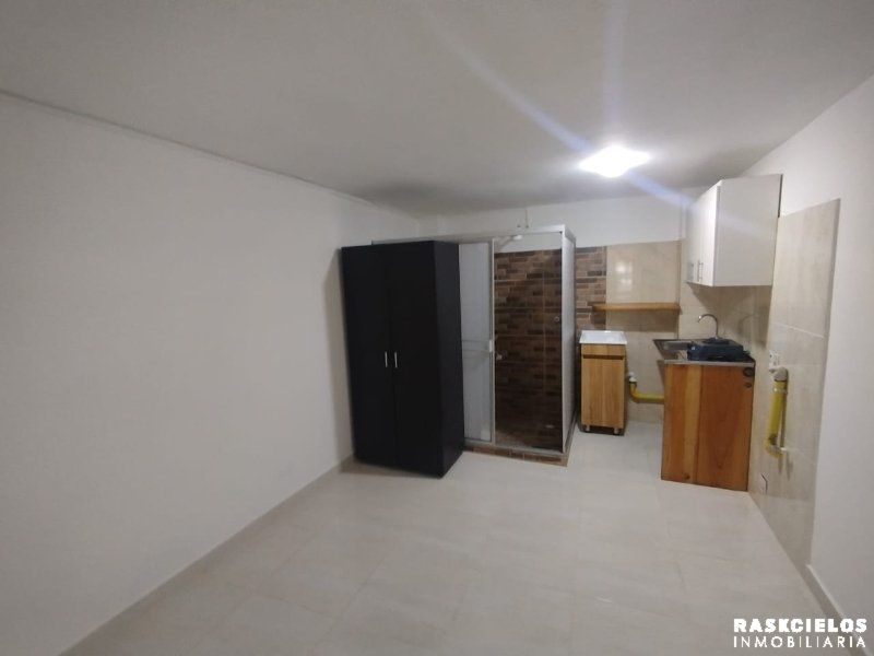 Apartaestudio en arriendo Antioquia Medellín San Joaquin 17 m2 Habitaciones 1 Baños 1 Garajes 0 Precio $1300000