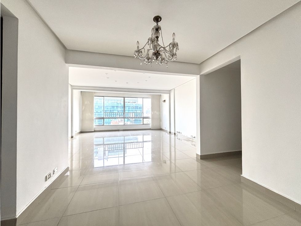 Apartamento en arriendo Antioquia Medellín Patio Bonito 160 m2 Habitaciones 3 Baños 4 Garajes 2 Precio $6000000