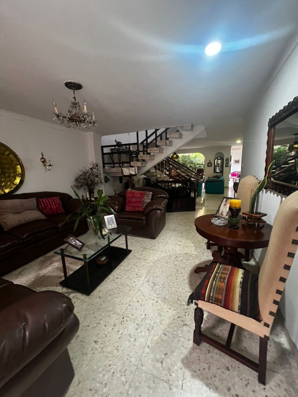 Casa en venta Valle Del Cauca Cali Tequendama 423 m2 Habitaciones 12 Baños 11 Garajes 4 Precio $1700000000