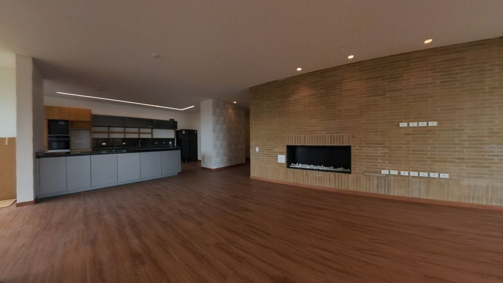 Apartamento en arriendo Cundinamarca Bogotá El Retiro 245 m2 Habitaciones 3 Baños 5 Garajes 3 Precio $27600000