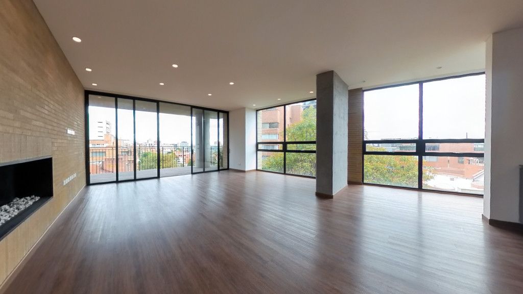 Apartamento en arriendo Cundinamarca Bogotá El Retiro 245 m2 Habitaciones 3 Baños 5 Garajes 3 Precio $27600000