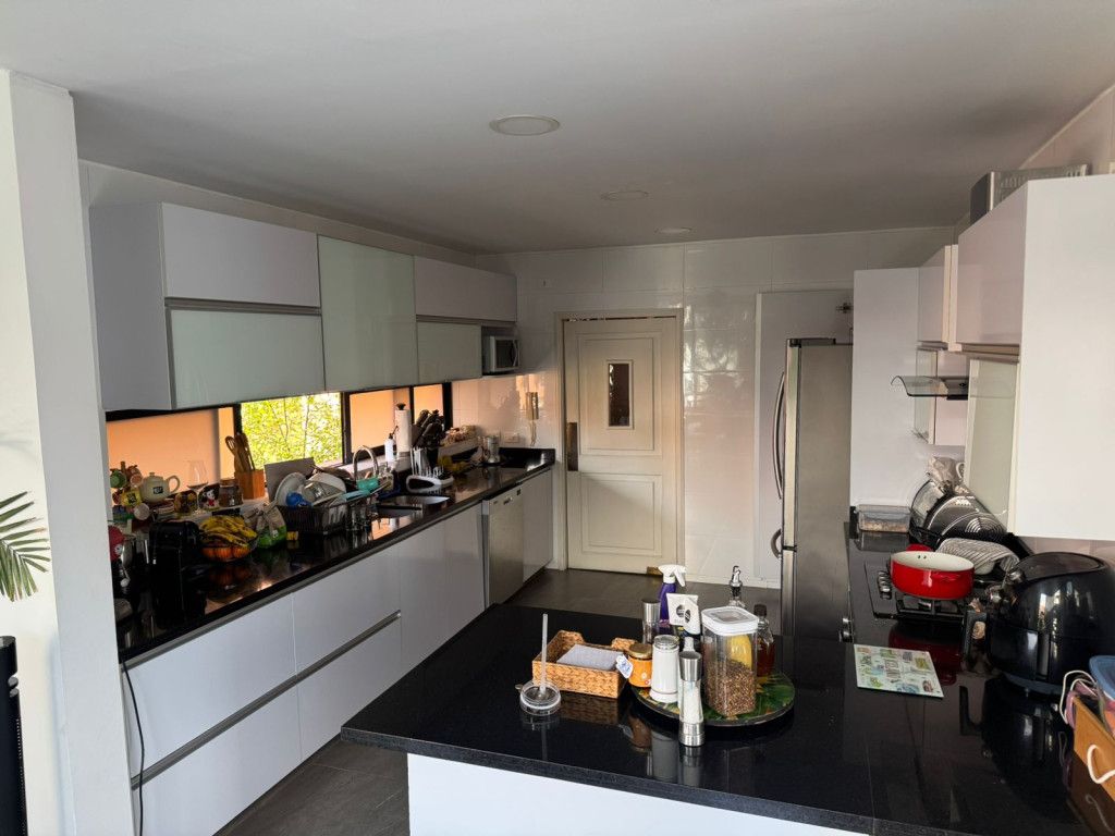 Apartamento en venta Valle Del Cauca Cali Aguacatal 240 m2 Habitaciones 3 Baños 3 Garajes 0 Precio $1000000000