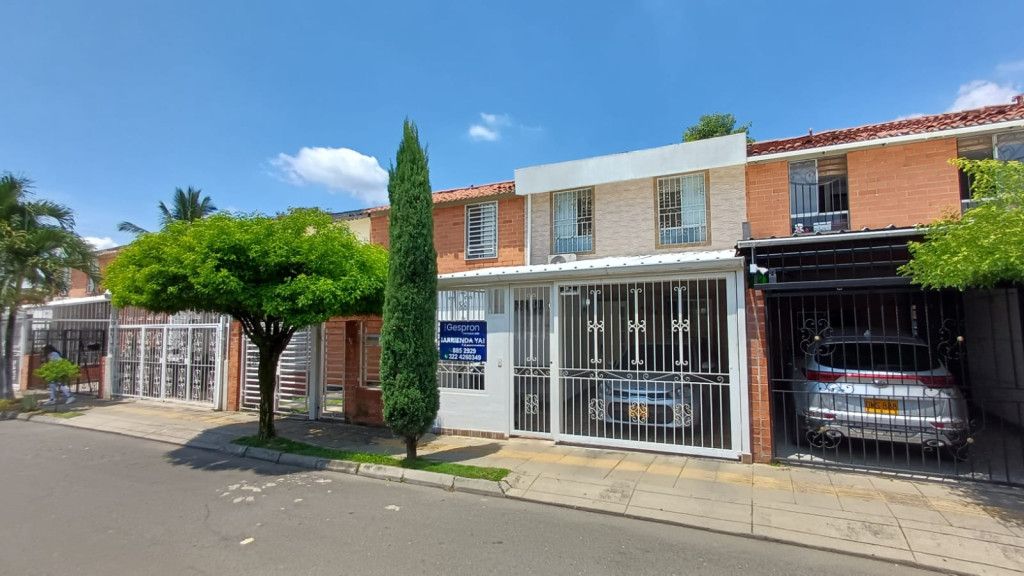 Casa en arriendo Valle Del Cauca Cali Ciudad Real 120 m2 Habitaciones 4 Baños 4 Garajes 1 Precio $2870000