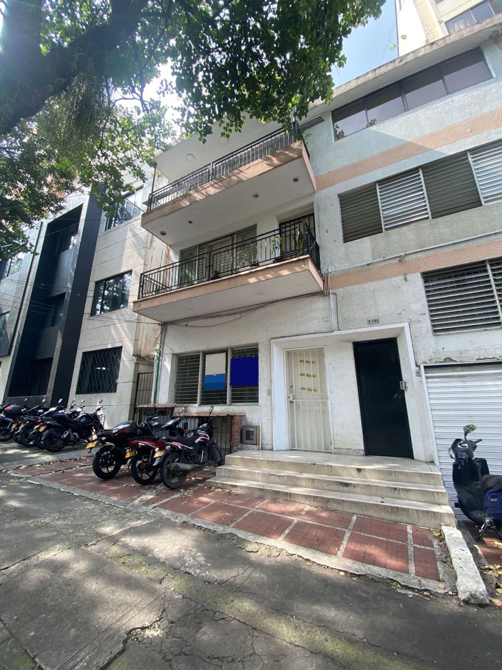 Casa en arriendo Valle Del Cauca Cali Centenario 150 m2 Habitaciones 6 Baños 2 Garajes 0 Precio $2900000
