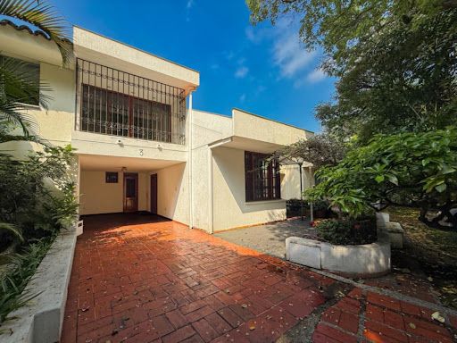 Casa en venta Valle Del Cauca Cali Bosques Del Limonar 270 m2 Habitaciones 4 Baños 4 Garajes 5 Precio $950000000