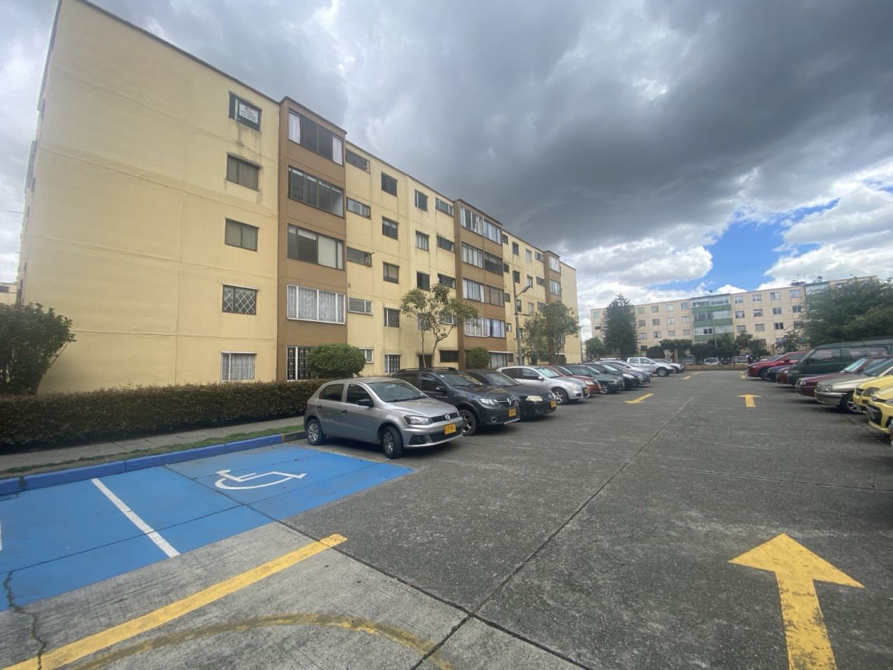 Apartamento en venta Cundinamarca Bogotá Cr Bochica Et Iii 47 m2 Habitaciones 3 Baños 1 Garajes 0 Precio $265000000