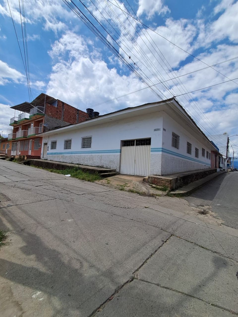 Casa en arriendo Cundinamarca La Mesa Toledo 400 m2 Habitaciones 7 Baños 3 Garajes 1 Precio $6000000